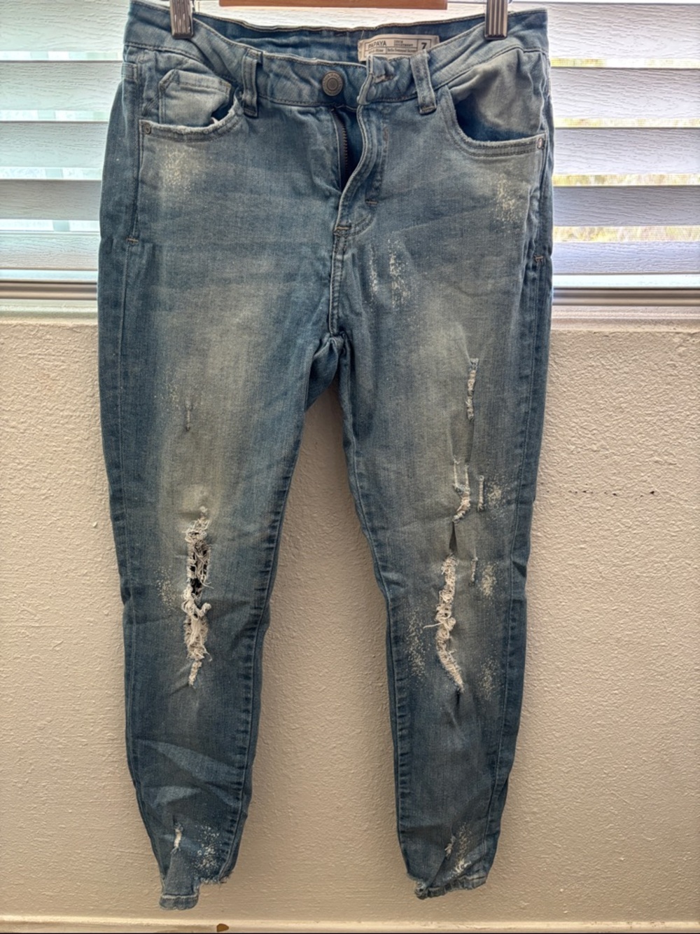 Papaya Men's Distressed Light Wash Skinny Jeans